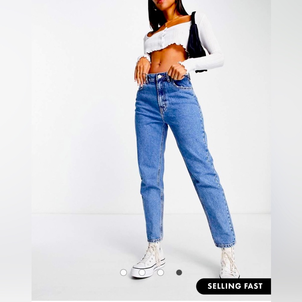 Pull&Bear high waisted mom jean medium blue sz 10 excellent condition flattering